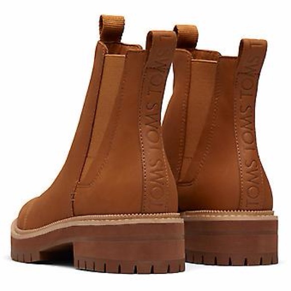 TOMS Dakota Boots Womens Size 6 Tan Leather Chelsea Water Resistant Lug NWOT - Picture 2 of 6